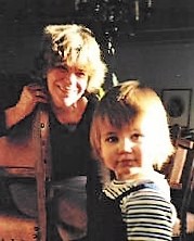 Mia van Beest met oma Hoppe, dec. 2002